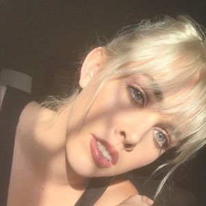 Meet your Posher, Amy elizabeth